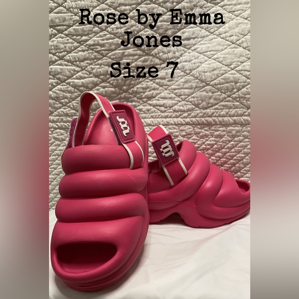 Gently Used Peeptoe Lightweight Slingback Wedge Sandals by Emma Jones Size 7